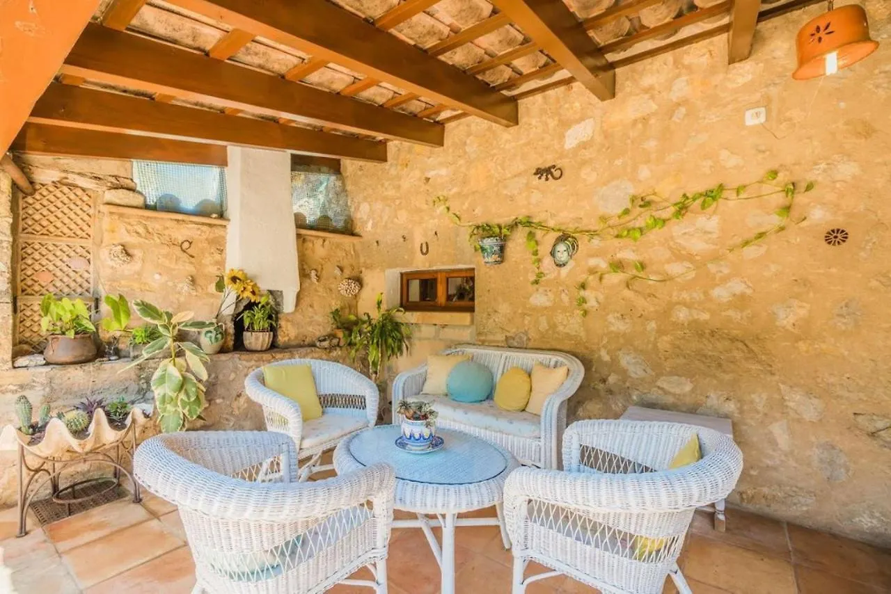 Villa Papalaia Pollenca 0*,